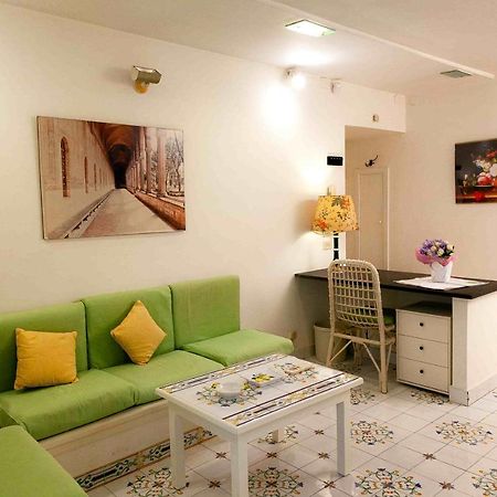 Casa Vacanze Belledonne Apartment Наполи Екстериор снимка