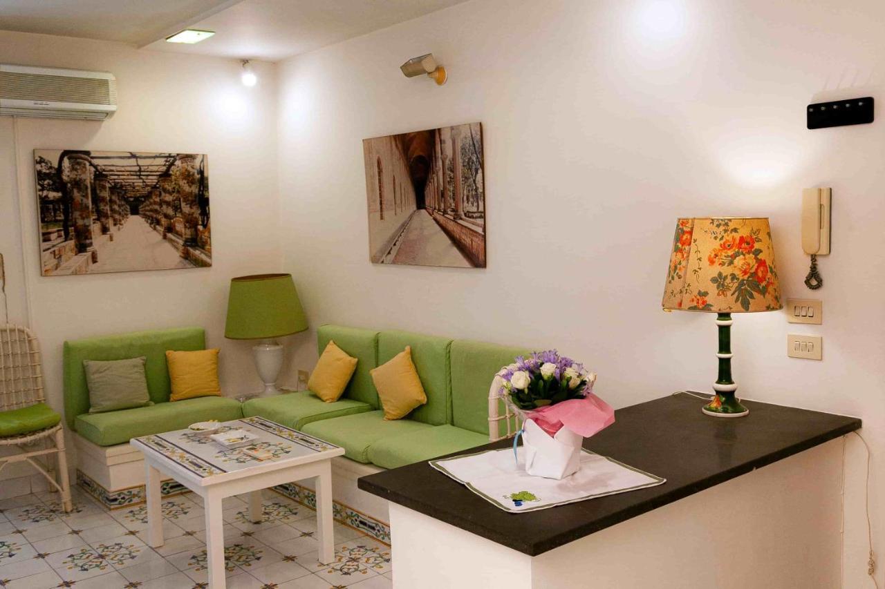 Casa Vacanze Belledonne Apartment Наполи Екстериор снимка